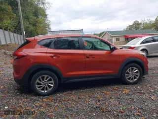 2016 Hyundai Tucson SE with VIN KM8J33A49GU118366, listed as a IAAI auction lot 40450987 with 89,118 mi miles. Bid and sale history available at carsss.com. Image 14.