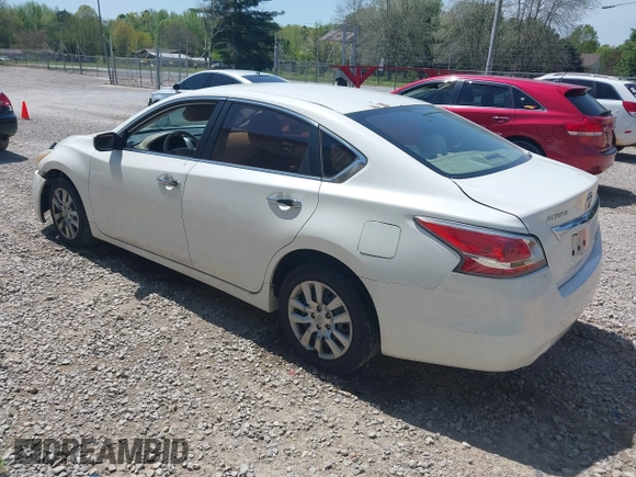 2014 Nissan Altima SL with VIN 1N4AL3AP8EN337461, listed as a IAAI auction lot 42028258 with 295,624 mi miles and . Bid and sale history available at DreamBid. Image 3.