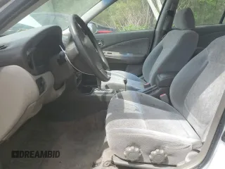 2002 Nissan Sentra GXE z VIN 3N1CB51A62L552428, wystawiony jako Copart lot #53680465 z przebiegiem 139 006 mil mil oraz Szkoda całkowita • Salvage title. Historia ofert i sprzedaży dostępna na DreamBid. Obrazek 7.