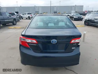 2013 Toyota Camry Hybrid LE with VIN 4T1BD1FK6DU070138, listed as a IAAI auction lot 41668658 with 148,065 mi miles. Bid and sale history available at carsss.com. Image 16.