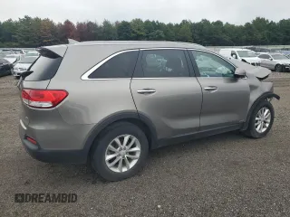 2018 Kia Sorento LX with VIN 5XYPGDA32JG408716, listed as a Copart auction lot 65111604 with 47,822 mi miles and Non Repairable. Bid and sale history available at carsss.com. Image 3.