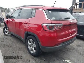 2019 Jeep Compass Altitude with VIN 3C4NJCBB0KT835265, listed as a IAAI auction lot 41298156 with 151,822 mi miles and . Bid and sale history available at DreamBid. Image 3.