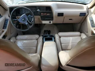 1992 Ford Explorer Eddie Bauer with VIN 1FMDU34X1NUB84827, listed as a Copart auction lot 86973574 with 73,452 mi miles and Salvage title. Bid and sale history available at DreamBid. Image 8.