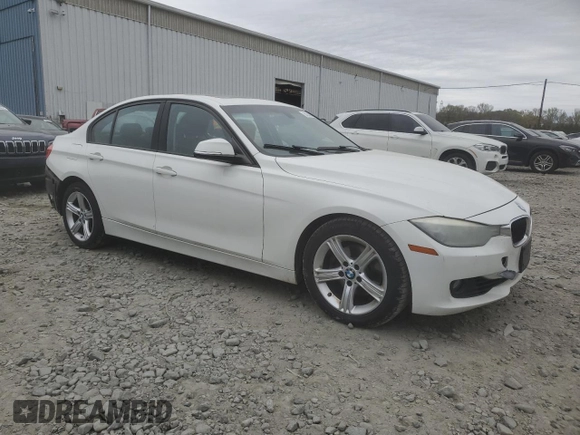 2013 BMW 3 Series 328i with VIN WBA3C1G5XDNR45104, listed as a Copart auction lot 54140965 with 138,283 mi miles and Clean Title. Bid and sale history available at carsss.com. Image 4.