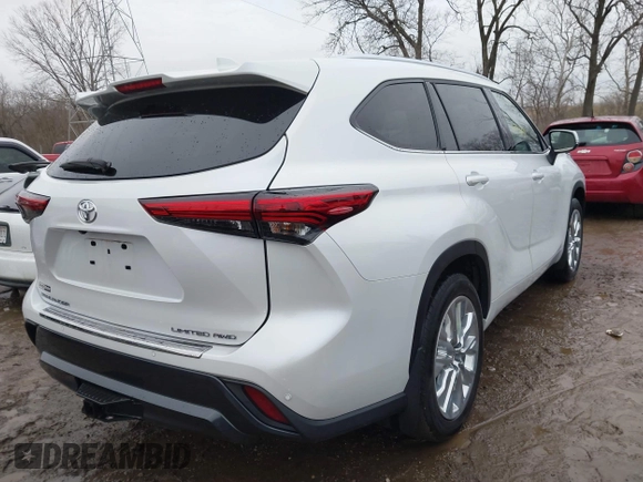 2023 Toyota Highlander L with VIN 5TDKDRBH3PS007987, listed as a IAAI auction lot 41465939 with 17,011 mi miles and . Bid and sale history available at DreamBid. Image 4.