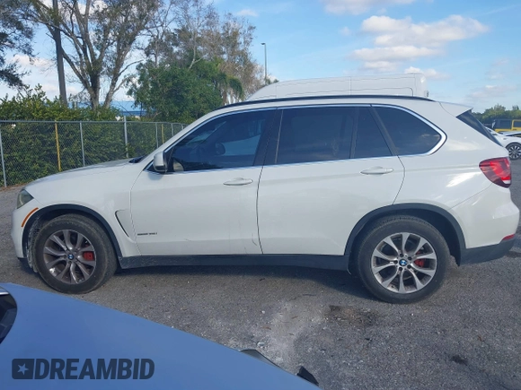 2016 BMW X5 sDrive35i z VIN 5UXKR2C5XG0R70450, wystawiony jako IAAI lot #41470535 z przebiegiem 181 111 mil mil oraz . Historia ofert i sprzedaży dostępna na DreamBid. Obrazek 15.