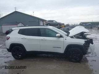 2019 Jeep Compass Latitude with VIN 3C4NJCBB4KT778018, listed as a IAAI auction lot 41900231 with 102,651 mi miles and . Bid and sale history available at carsss.com. Image 13.