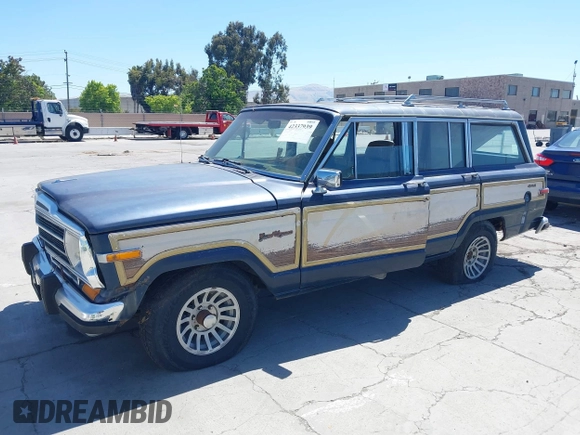 1988 Jeep Grand Wagoneer с VIN 1JCNJ15U8JT173185, выставлен на аукционе IAAI как лот 42337939 с пробегом 240 040 миль миль и . История ставок и продаж доступна на DreamBid. Изображение 2.