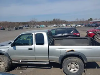 2004 Toyota Tacoma with VIN 5TEWN72N44Z342540, listed as a IAAI auction lot 41776122 with 178,867 mi miles and . Bid and sale history available at DreamBid. Image 14.