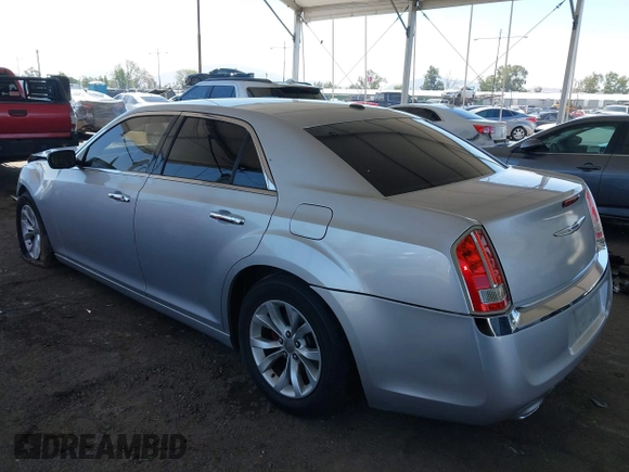 2012 Chrysler 300 Limited z VIN 2C3CCACG4CH223309, wystawiony jako IAAI lot #42217932 z przebiegiem 119 961 mil mil oraz . Historia ofert i sprzedaży dostępna na DreamBid. Obrazek 3.