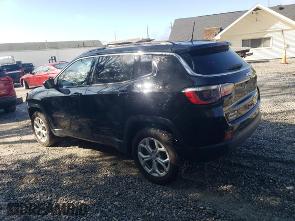 2024 Jeep Compass Latitude with VIN 3C4NJDBN7RT112068, listed as a Copart auction lot 55470495 with 3,292 mi miles and Salvage title. Bid and sale history available at DreamBid. Image 2.