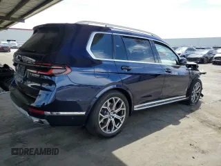 2023 BMW X7 xDrive40i z VIN 5UX23EM08P9N44631, wystawiony jako Copart lot #52541955 z przebiegiem 43 987 mil mil oraz Szkoda całkowita • Salvage title. Historia ofert i sprzedaży dostępna na DreamBid. Obrazek 3.