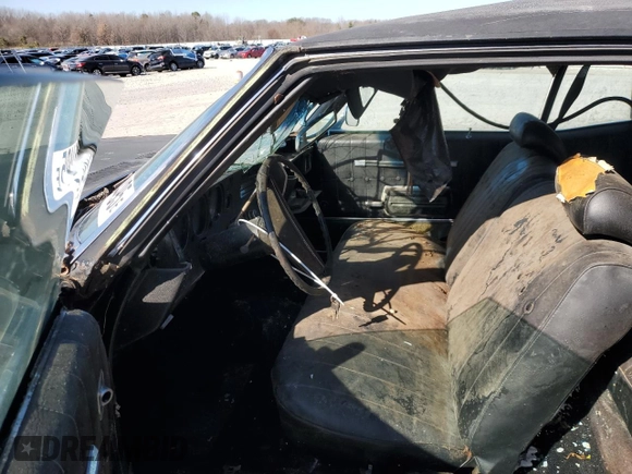1972 Chevrolet Monte Carlo z VIN 1H57J2B699428, wystawiony jako Copart lot #88454495 z przebiegiem 9479 mil mil oraz Szkody całkowita. Historia ofert i sprzedaży dostępna na DreamBid. Obrazek 7.
