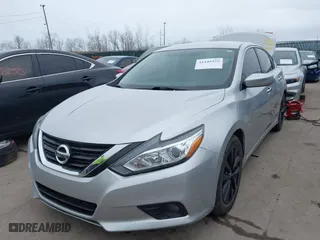 2018 Nissan Altima 2.5 SL with VIN 1N4AL3AP9JC199760, listed as a IAAI auction lot 41449452 with 130,233 mi miles. Bid and sale history available at carsss.com. Image 17.