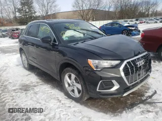 2022 Audi Q3 Premium with VIN WA1AUCF34N1001093, listed as a Copart auction lot 42963393 with 21,932 mi miles. Bid and sale history available at carsss.com. Image 4.