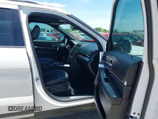 2018 Ford Explorer Limited с VIN 1FM5K8FH0JGC84536, выставлен на аукционе IAAI как лот 42394596 с пробегом 77 572 миль миль и . История ставок и продаж доступна на DreamBid. Изображение 5.