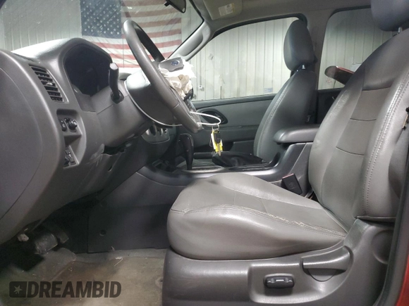 2006 Ford Escape XLT with VIN 1FMCU03106KA18187, listed as a Copart auction lot 56409005 with 112,310 mi miles and Non repairable. Bid and sale history available at DreamBid. Image 7.