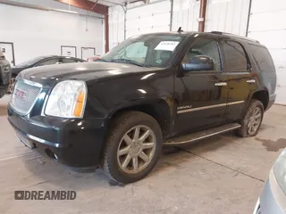 2013 GMC Yukon Denali with VIN 1GKS2EEF2DR221845, listed as a IAAI auction lot 42148383 with 226,367 mi miles. Bid and sale history available at carsss.com. Image 17.