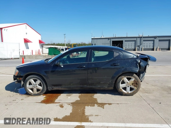 2008 Dodge Avenger SXT z VIN 1B3LC56R08N240172, wystawiony jako IAAI lot #41811862 z przebiegiem 114 540 mil mil oraz . Historia ofert i sprzedaży dostępna na DreamBid. Obrazek 15.