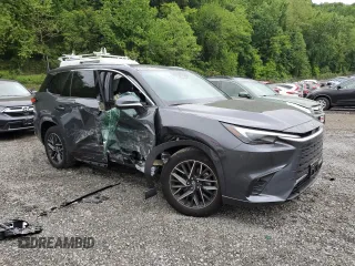 2024 Lexus TX 350 with VIN 5TDAAAB68RS020029, listed as a Copart auction lot 57806925 with 4,209 mi miles and Salvage title. Bid and sale history available at DreamBid. Image 4.