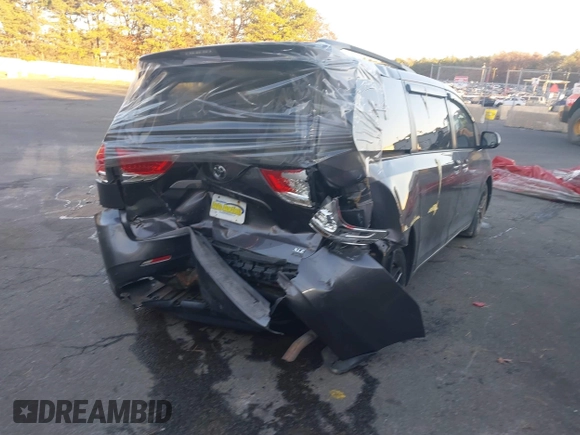 2012 Toyota Sienna XLE with VIN 5TDDK3DC6CS040442, listed as a IAAI auction lot 40899461 with 174,738 mi miles and . Bid and sale history available at DreamBid. Image 4.