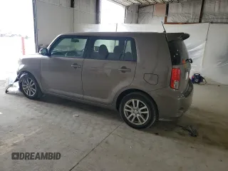 2012 Scion xB z VIN JTLZE4FE6C1145727, wystawiony jako Copart lot #54135915 z przebiegiem 111 652 mil mil oraz Szkody całkowita. Historia ofert i sprzedaży dostępna na DreamBid. Obrazek 2.