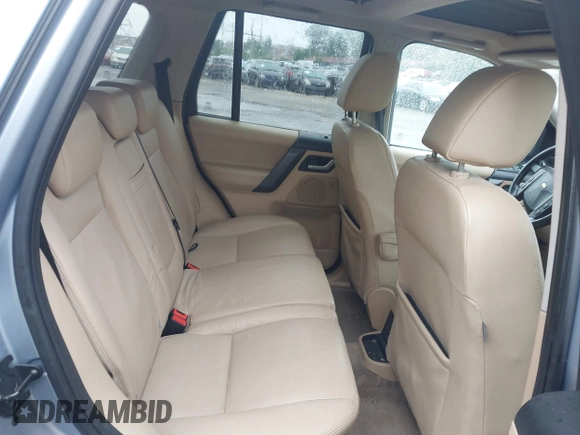 2008 Land Rover LR2 HSE with VIN SALFT24N48H098359, listed as a IAAI auction lot 42123864 with 131,551 mi miles and . Bid and sale history available at DreamBid. Image 8.