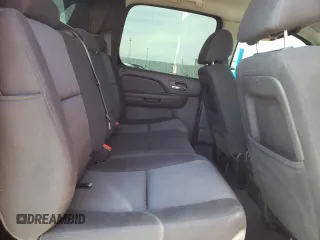 2011 Chevrolet Avalanche LS with VIN 3GNTKEE30BG132642, listed as a Copart auction lot 46403375 with 120,939 mi miles and Clean title. Bid and sale history available at DreamBid. Image 10.