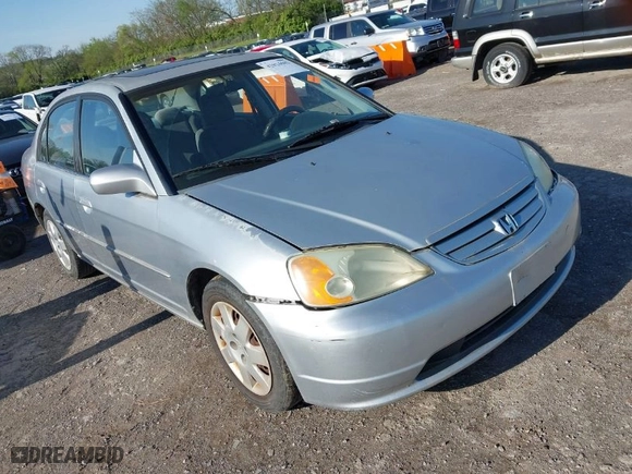 2002 Honda Civic EX with VIN 2HGES26752H548690, listed as a IAAI auction lot 42024682 with 226,881 mi miles. Bid and sale history available at carsss.com. Image 1.