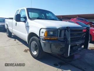 2000 Ford Super Duty F-250 XL with VIN 3FTNX20L7YMA74130, listed as a IAAI auction lot 41642694 with 279,941 mi miles. Bid and sale history available at carsss.com. Image 1.