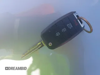 2018 Kia Forte LX z VIN 3KPFL4A74JE203440, wystawiony jako IAAI lot #42221626 z przebiegiem 161 264 mil mil oraz . Historia ofert i sprzedaży dostępna na DreamBid. Obrazek 11.