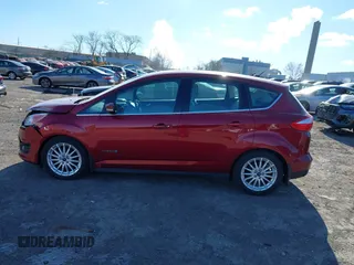 2016 Ford C-Max SEL with VIN 1FADP5BU0GL119160, listed as a IAAI auction lot 41633160 with 101,000 mi miles and . Bid and sale history available at DreamBid. Image 15.