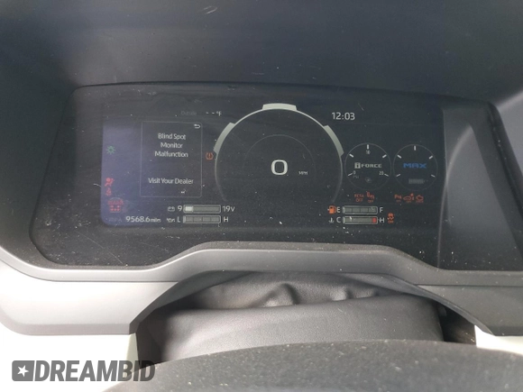 2024 Toyota Sequoia SR5 with VIN 7SVAAABAXRX028072, listed as a Copart auction lot 42030085 with 9,568 mi miles and Salvage Title. Bid and sale history available at carsss.com. Image 9.