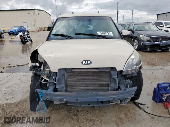 2013 Kia Soul + z VIN KNDJT2A64D7516093, wystawiony jako Copart lot #55762795 z przebiegiem 69 783 mil mil oraz Szkody całkowita. Historia ofert i sprzedaży dostępna na DreamBid. Obrazek 5.