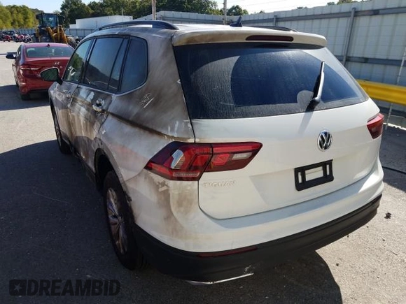 2020 Volkswagen Tiguan S with VIN 3VV1B7AXXLM084866, listed as a Copart auction lot 33149061 with 2,439 mi miles and Salvage title. Bid and sale history available at DreamBid. Image 3.