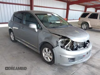 2011 Nissan Versa S с VIN 3N1BC1CP8BL496124, выставлен на аукционе IAAI как лот 41934809 с пробегом 124 878 миль миль и . История ставок и продаж доступна на DreamBid. Изображение 1.