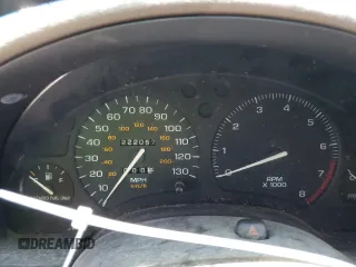 1997 Saturn SW z VIN 1G8ZK8277VZ172310, wystawiony jako Copart lot #51969125 z przebiegiem 222 057 mil mil oraz Szkody całkowita. Historia ofert i sprzedaży dostępna na DreamBid. Obrazek 9.