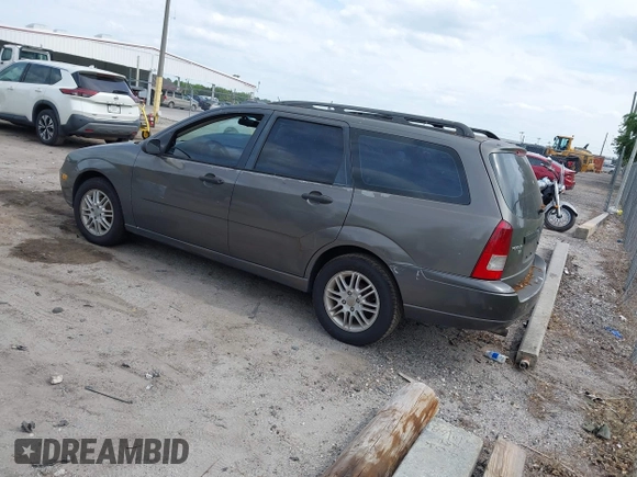 2005 Ford Focus SE with VIN 1FAFP36N35W211505, listed as a IAAI auction lot 42087016 with 256,413 mi miles and . Bid and sale history available at carsss.com. Image 3.