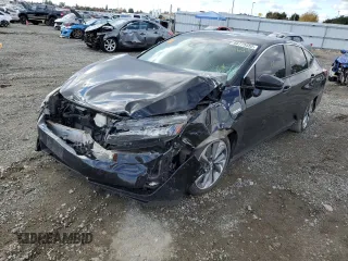 2018 Honda Clarity Touring with VIN JHMZC5F30JC004433, listed as a Copart auction lot 66775552 with Not Provided miles. Bid and sale history available at carsss.com. Image 2.