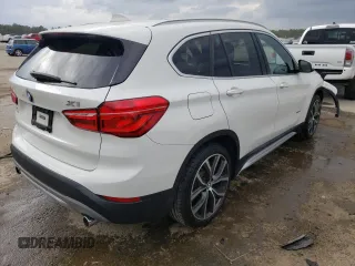 2016 BMW X1 xDrive28i with VIN WBXHT3C34G5E54286, listed as a Copart auction lot 41501873 with 30,176 mi miles. Bid and sale history available at carsss.com. Image 3.