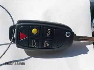 2010 Volvo XC90 I6 с VIN YV4982CZ3A1545799, выставлен на аукционе IAAI как лот 42298055 с пробегом 160 859 миль миль и . История ставок и продаж доступна на DreamBid. Изображение 11.