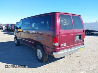 2007 Ford Econoline Passenger XL with VIN 1FBNE31L07DB35827, listed as a IAAI auction lot 41035775 with 110,257 mi miles. Bid and sale history available at carsss.com. Image 3.