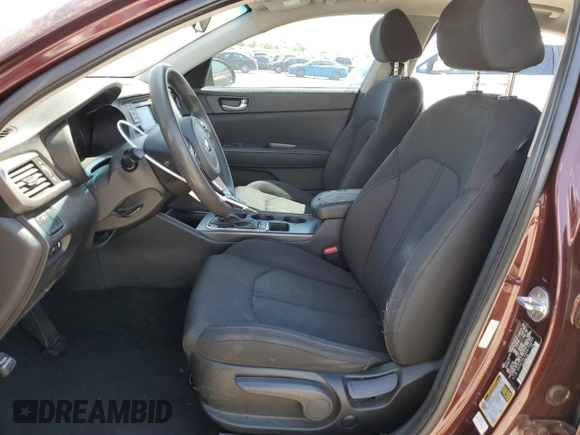 2017 Kia Optima LX z VIN 5XXGT4L33HG155090, wystawiony jako Copart lot #52758275 z przebiegiem 126 596 mil mil oraz Szkoda całkowita • Salvage title. Historia ofert i sprzedaży dostępna na DreamBid. Obrazek 7.