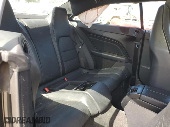 2014 Mercedes-Benz E 350 z VIN WDDKJ5KB2EF268494, wystawiony jako Copart lot #60667295 z przebiegiem 84 675 mil mil oraz Szkoda całkowita • Salvage title. Historia ofert i sprzedaży dostępna na DreamBid. Obrazek 10.