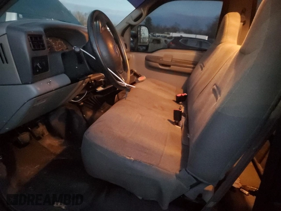 1999 Ford F-350 XL with VIN 1FTSF31L1XEA83209, listed as a Copart auction lot 81034374 with 151,361 mi miles and Salvage Title. Bid and sale history available at DreamBid. Image 7.