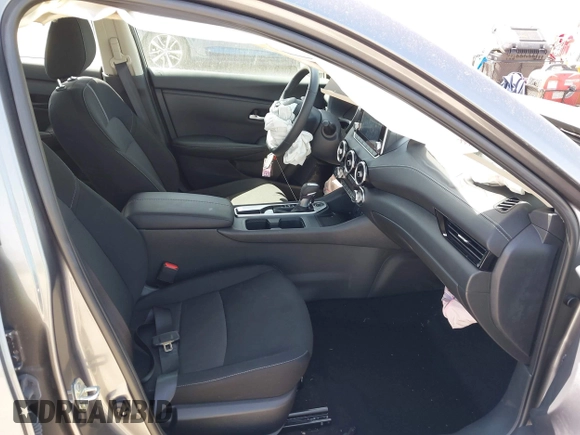 2024 Nissan Sentra SV with VIN 3N1AB8CV3RY348143, listed as a IAAI auction lot 41860747 with 2,270 mi miles and . Bid and sale history available at DreamBid. Image 5.