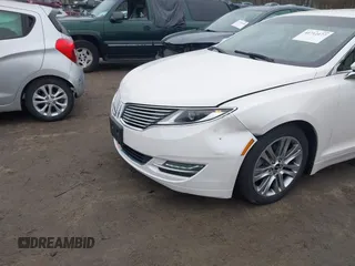 2013 Lincoln MKZ Hybrid with VIN 3LN6L2LUXDR805162, listed as a IAAI auction lot 41712177 with 53,784 mi miles. Bid and sale history available at carsss.com. Image 6.