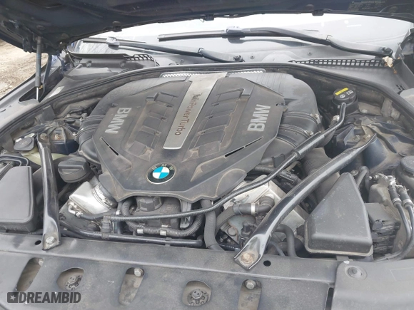 2016 BMW 6 Series 650i xDrive with VIN WBA6H7C5XGGA05033, listed as a IAAI auction lot 41723869 with 132,227 mi miles. Bid and sale history available at carsss.com. Image 10.