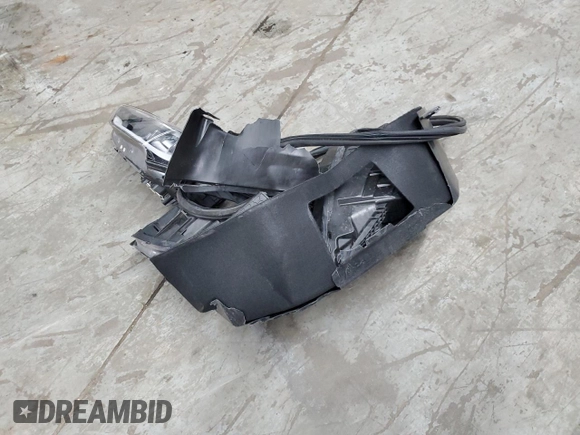 2022 Tesla Model S Plaid с VIN 5YJSA1E65NF487665, выставлен на аукционе Copart как лот 55261025 с пробегом Не указан миль и Списание • Salvage title. История ставок и продаж доступна на DreamBid. Изображение 12.