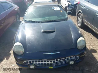 2005 Ford Thunderbird Deluxe with VIN 1FAHP60A15Y105185, listed as a IAAI auction lot 41807862 with 1 mi miles. Bid and sale history available at carsss.com. Image 11.